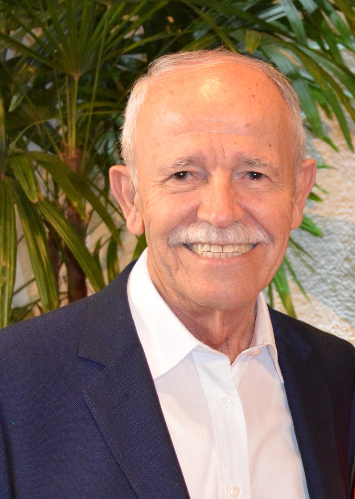 Dr. Alderico Cabral Souza Viana