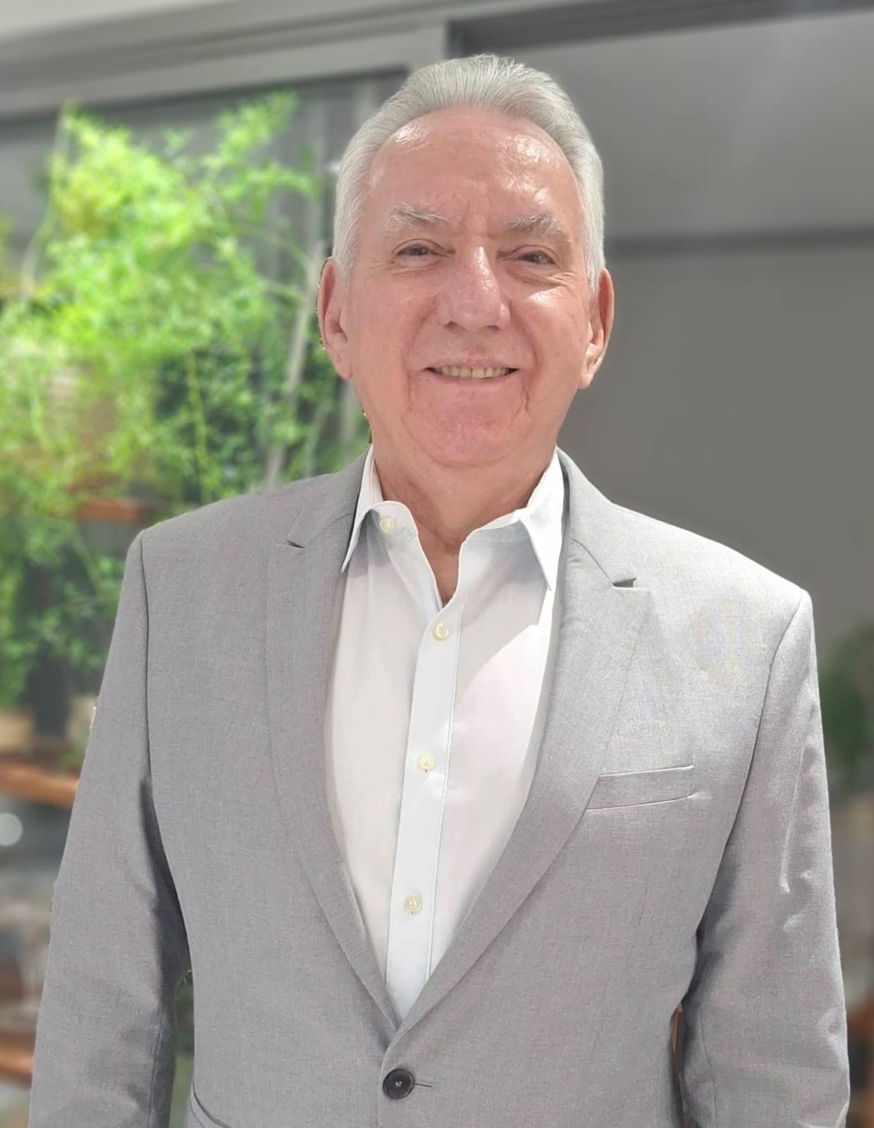 Dr. Darly Pereira Junior